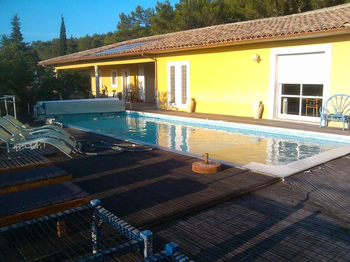 La Croisee Des Chemins Bed & Breakfast Calvisson Exterior photo